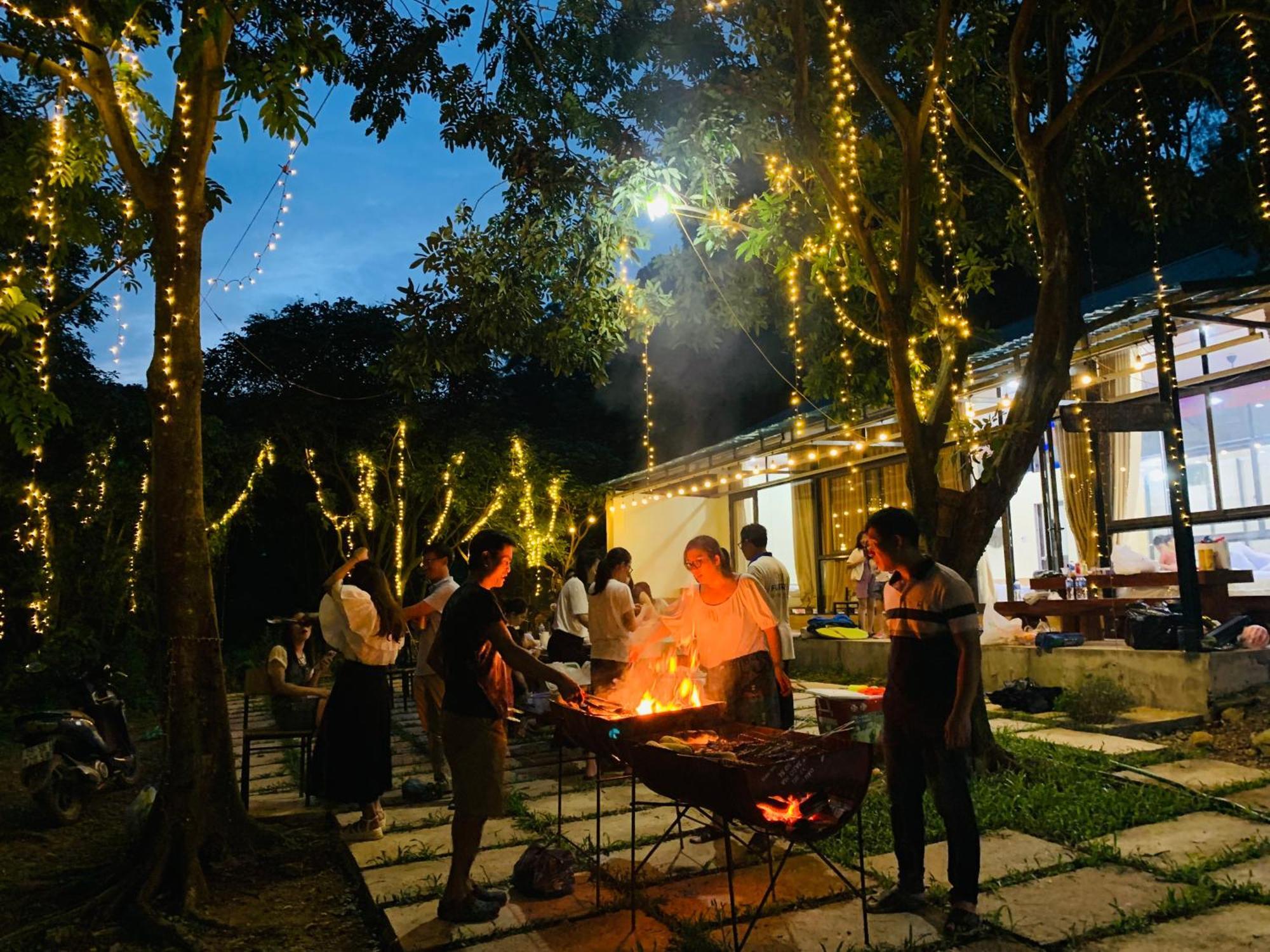 Chu Thien Homestay And Camping 河内 外观 照片